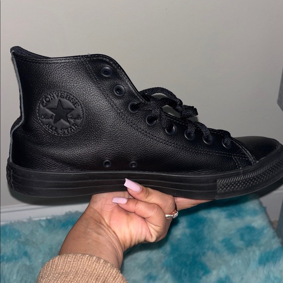 Converse Black Sneakers - Picture 4 of 6